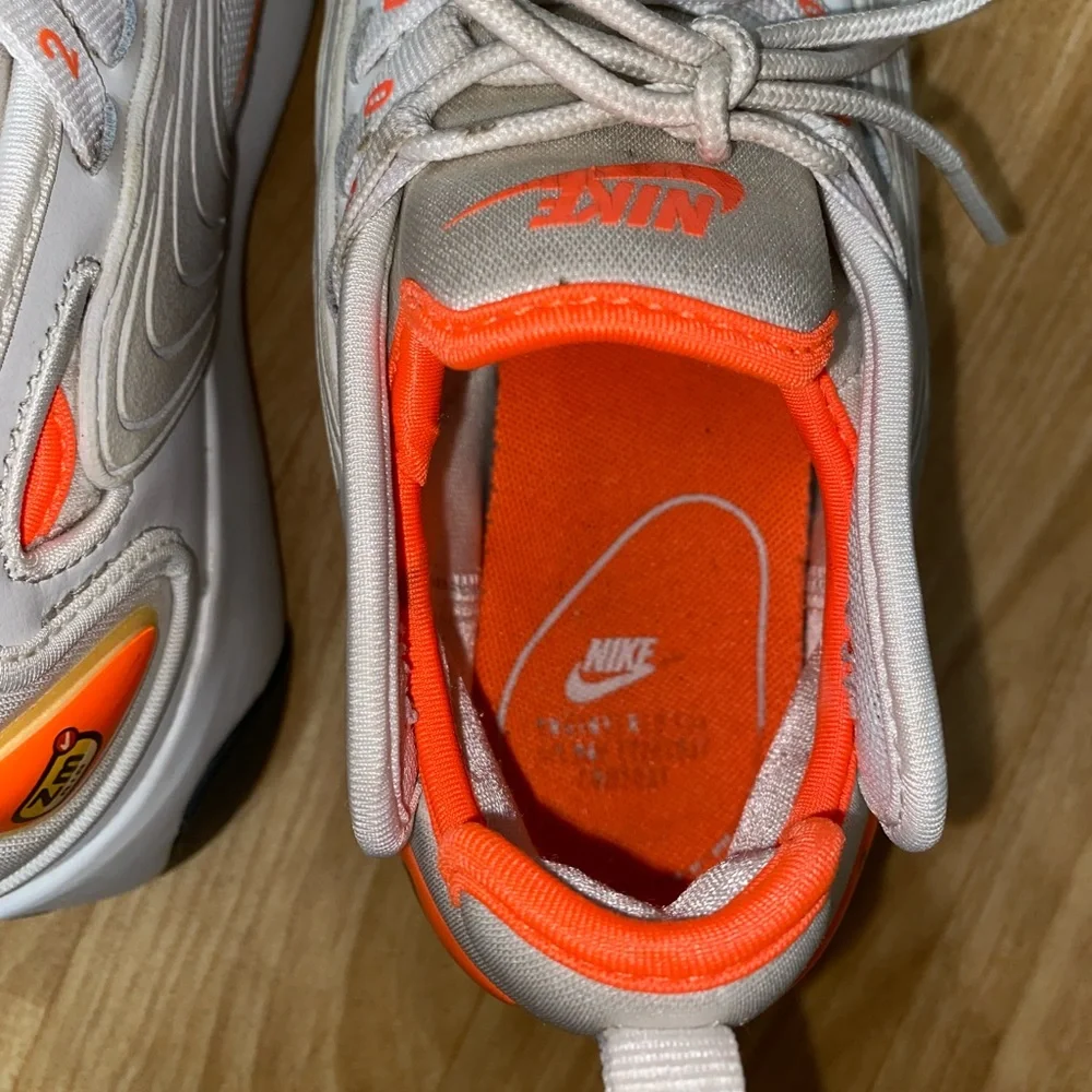 Nike Zoom 2K Hyper Crimson Women’s Size 6 - Picture 11 of 12